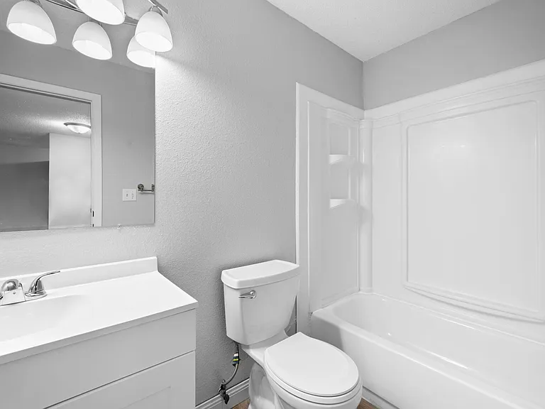 1173 Landeco Ln #209 — Photo 8
