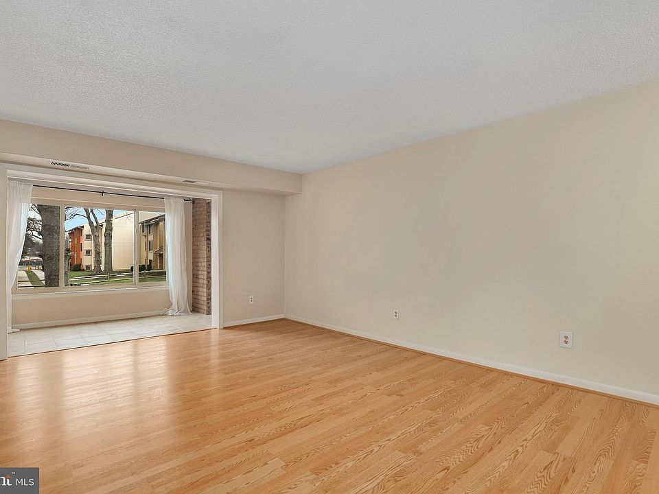 1st image of 10206 Bushman Dr APT 411