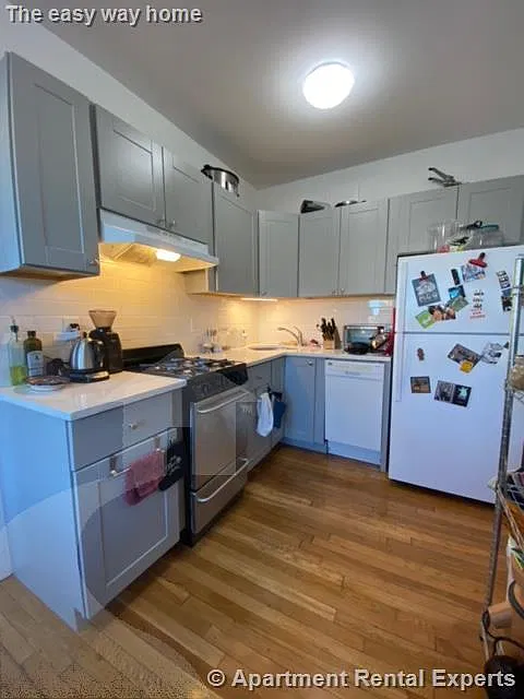 43 college ave — Photo 4