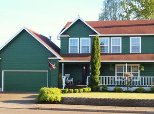 1327 SE 12th Loop, Canby, OR 97013