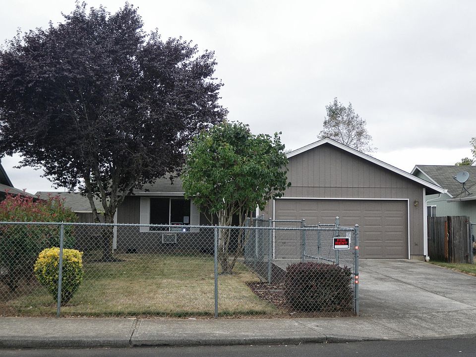 1st image of 8410 NE 158th Ave