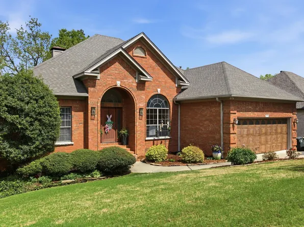 2209 Sawgrass Dr, Little Rock, AR 72212