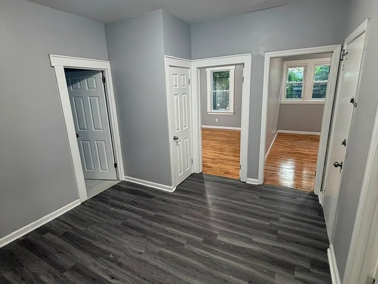 15-17 Poe Ave #2 — Photo 3