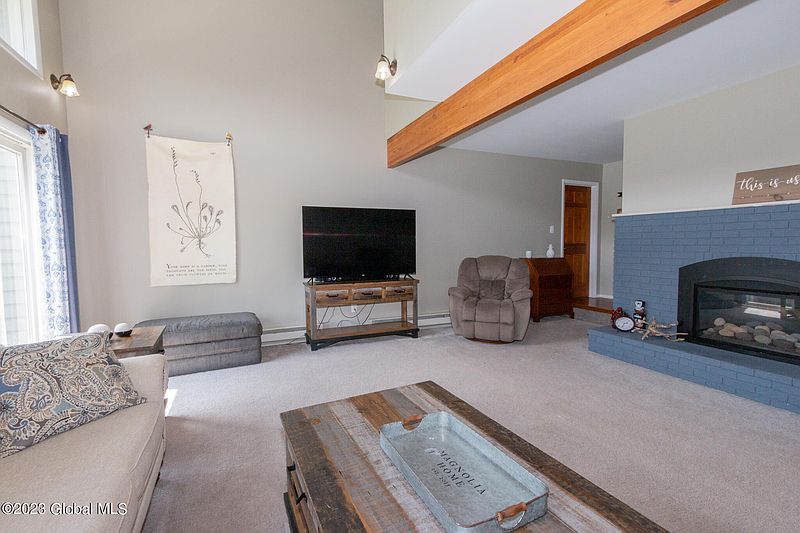 5th image of 167 Echo Hill Road