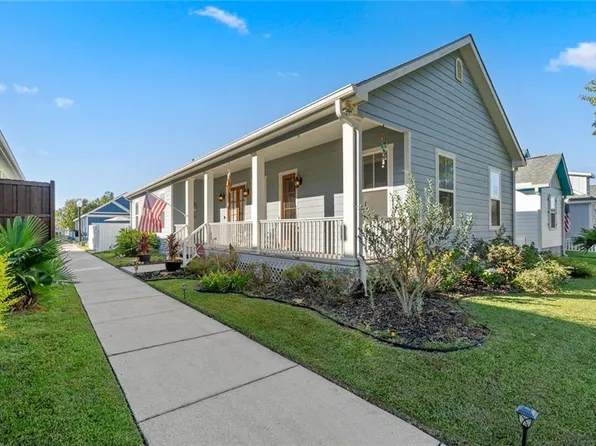 1029 Snapdragon Ln, Foley, AL 36535