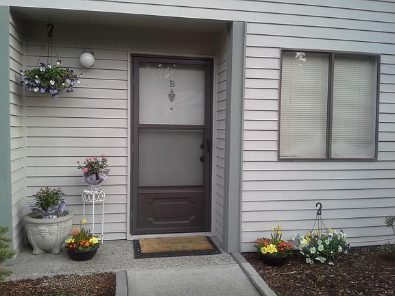 2nd image of 4724 97th Ave W APT B