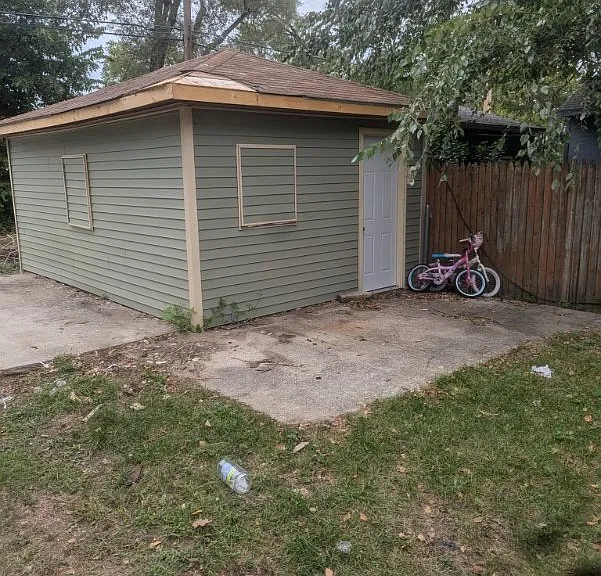 1325 Randolph St — Photo 21