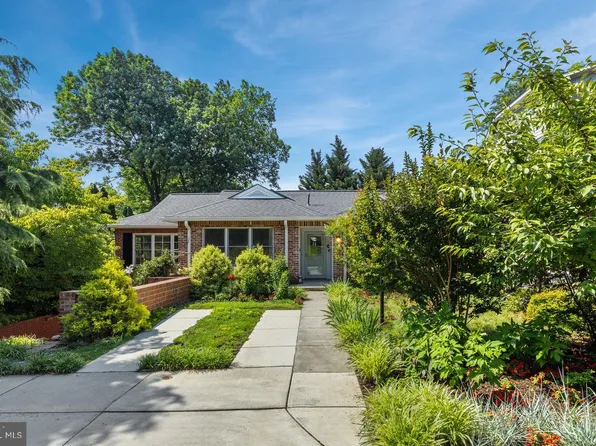 4804 Morgan Dr, Chevy Chase, MD 20815