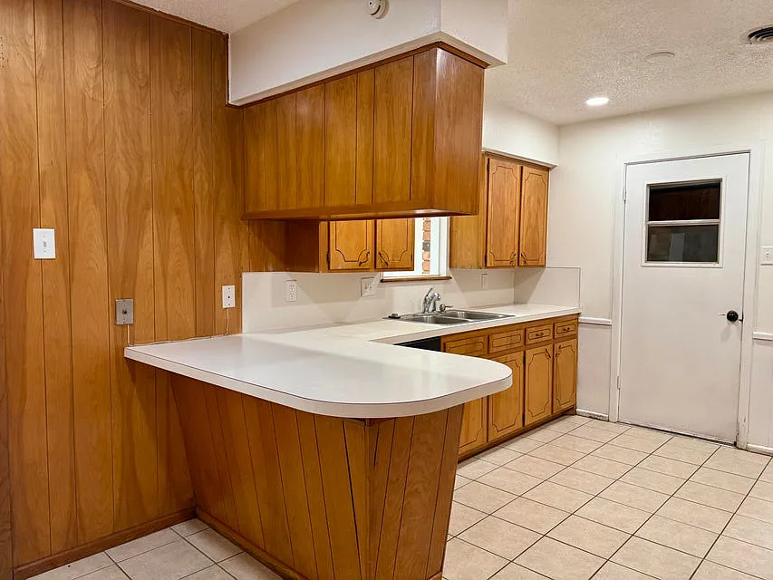 3 bed, 1626 sqft, $1,850 — Photo 4