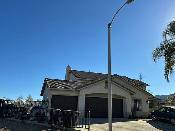 3rd image of 15171 Biarritz St