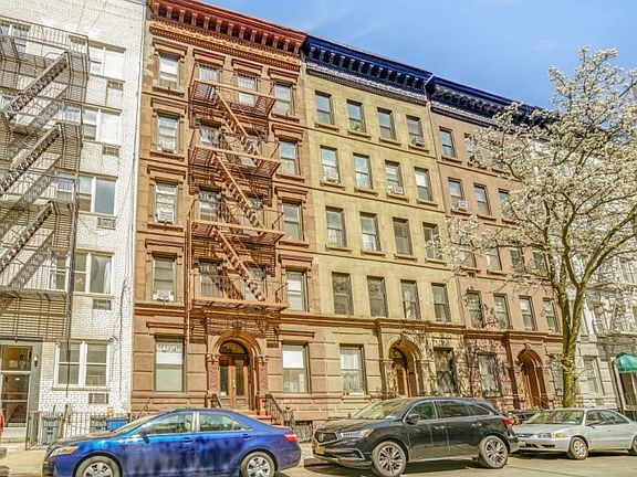 2nd image of 513 E 87th St #1F