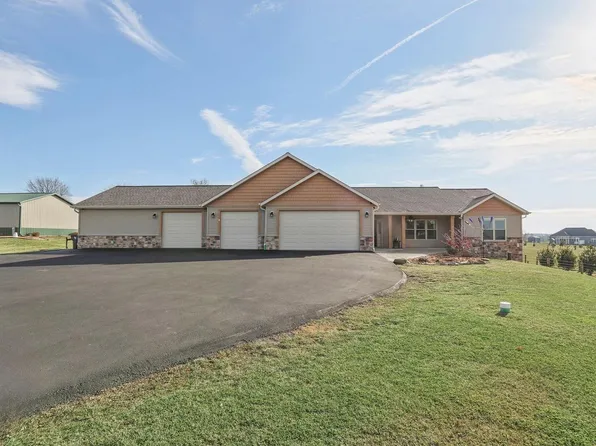 197 Main STREET, Sullivan, WI 53178