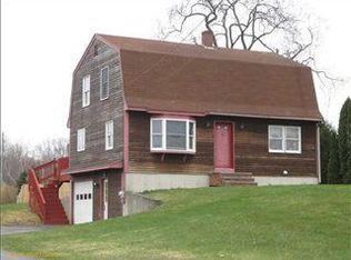 29 Cathedral Oaks Dr, Biddeford, ME 04005