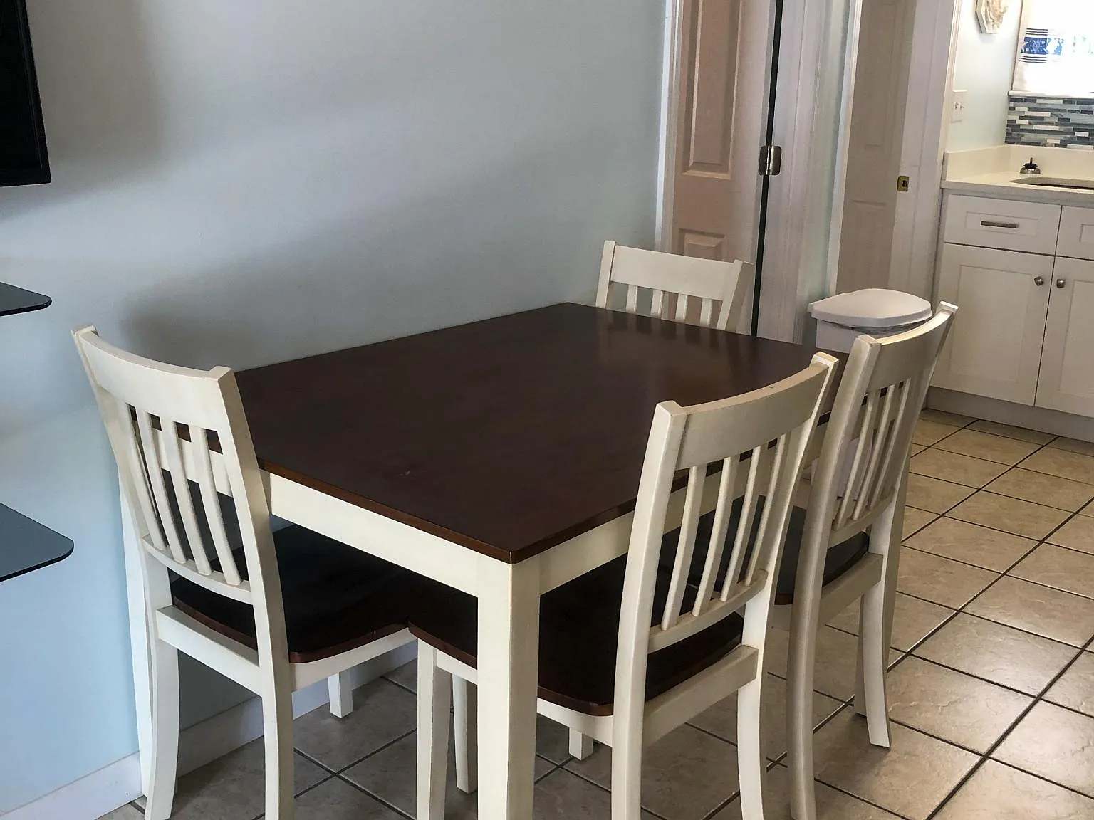 2 bed, 504 sqft, $1,575 — Photo 2