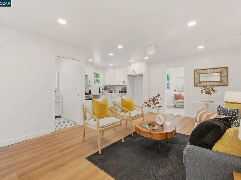 3214 California St #2 — Photo 9