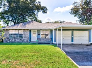 5449 Grant Ave, Groves, TX 77619