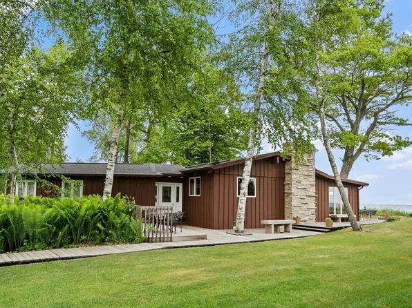 6576 Silver Beach N N #6577, Cedar Grove, WI 53013