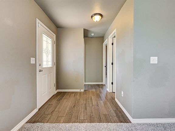 4th image of 17215 Cottonwood Ct