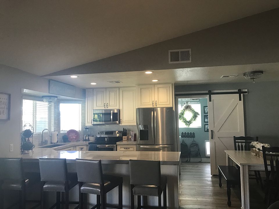 2nd image of 747 N 39th Way