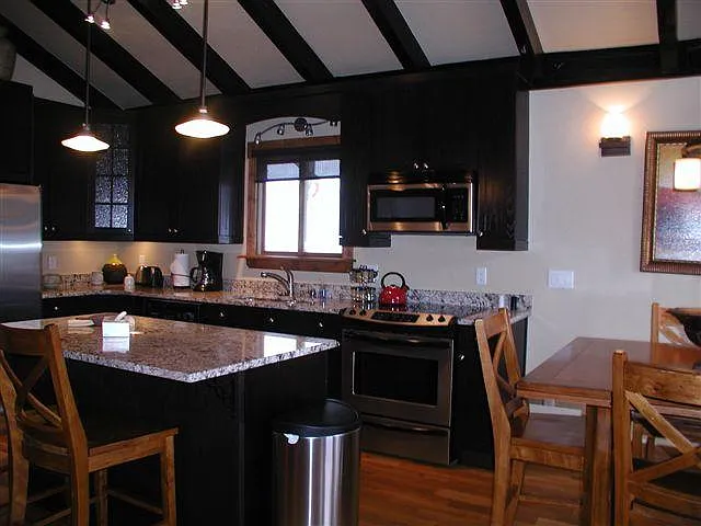 607 Pitkin St — Photo 4