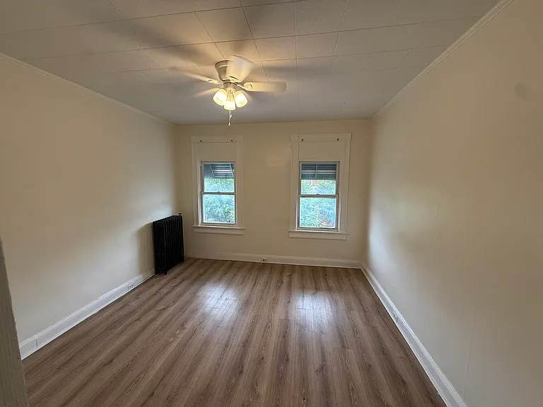 617 N Robinson St — Photo 2