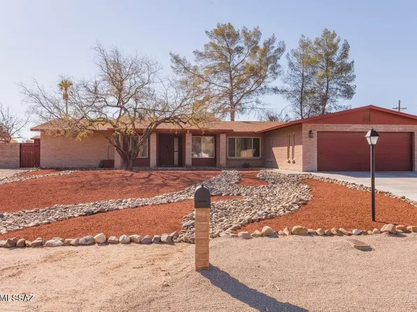 8300 E Marlena Cir N, Tucson, AZ 85715