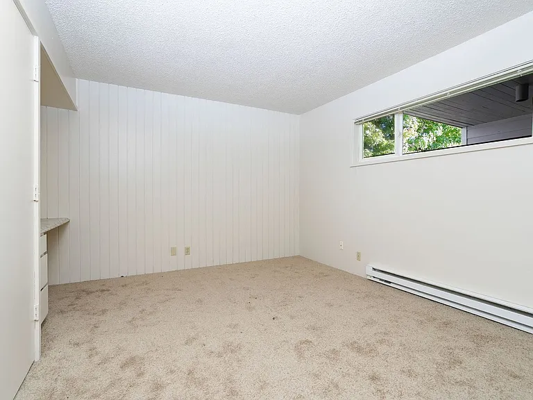 287-Whitman Street — Photo 14