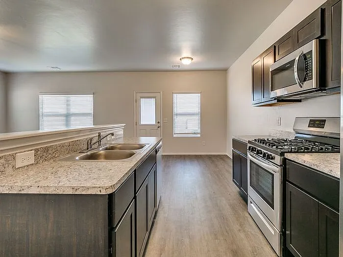 9507 Black Tail Cir — Photo 7