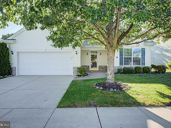 2nd image of 17 Reef Ln