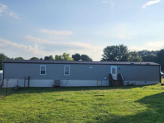 2nd image of 105 Dove Meadows Dr