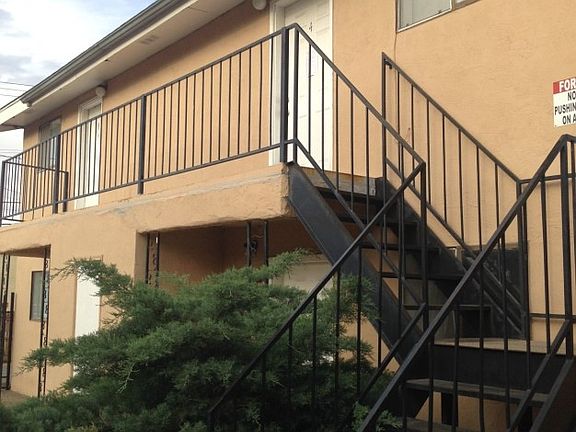 2nd image of 1517 Gold Ave SE APT 1