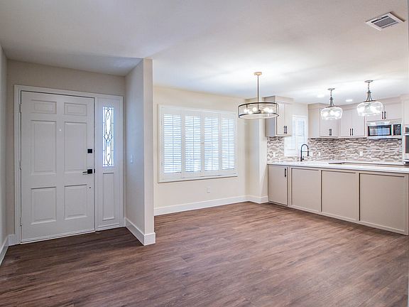 5th image of 4102 70th St