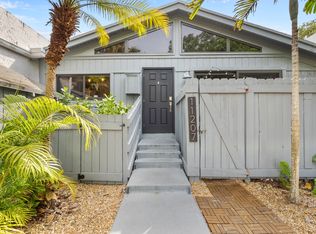 11207 SW 114 Lane Cir, Miami, FL 33176