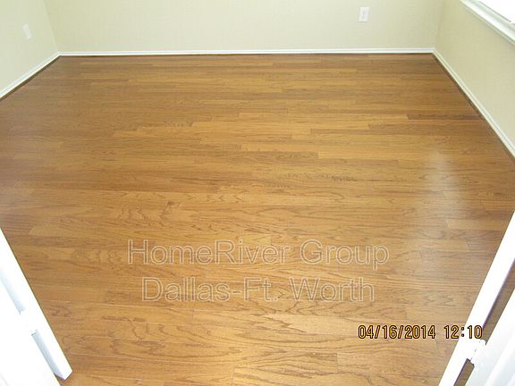 5th image of 9124 Eastwood Ave