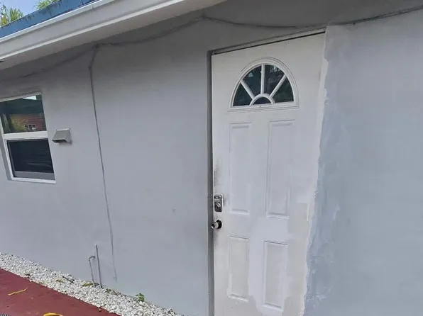 57 E 47th St, Hialeah, FL 33013