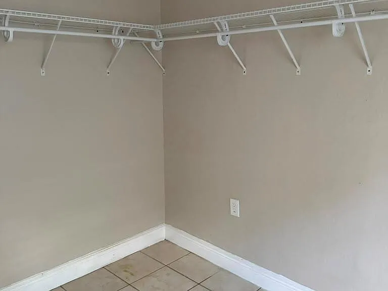 9519 Birmingham Dr — Photo 25