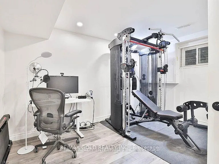 2673 Kingsberry Cres #BASEMENT — Photo 11