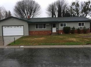 1269 Crest Dr, Yuba City, CA