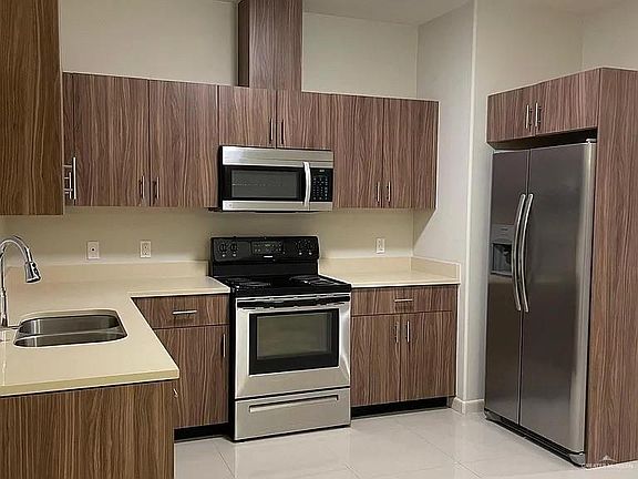 2nd image of 2808 Sabercat Ave #2