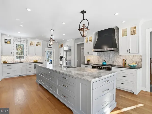 65 Bortons Rd, Marlton, NJ 08053