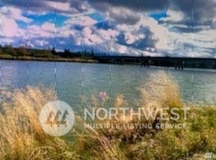 20 Monohon Landing Rd, Raymond, WA 98577