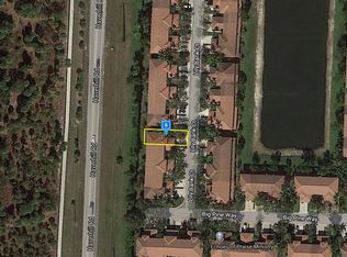 9111 Lily Bank Ct, Riviera Beach, FL 33407