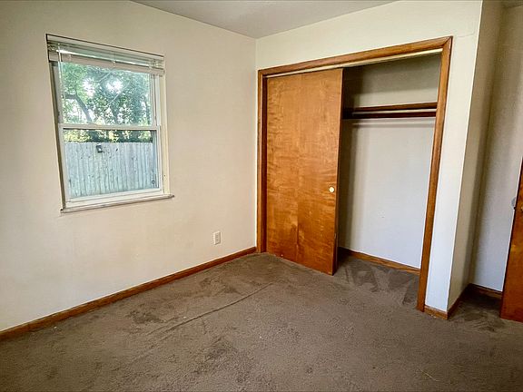 5th image of 1414 Geneva Ave