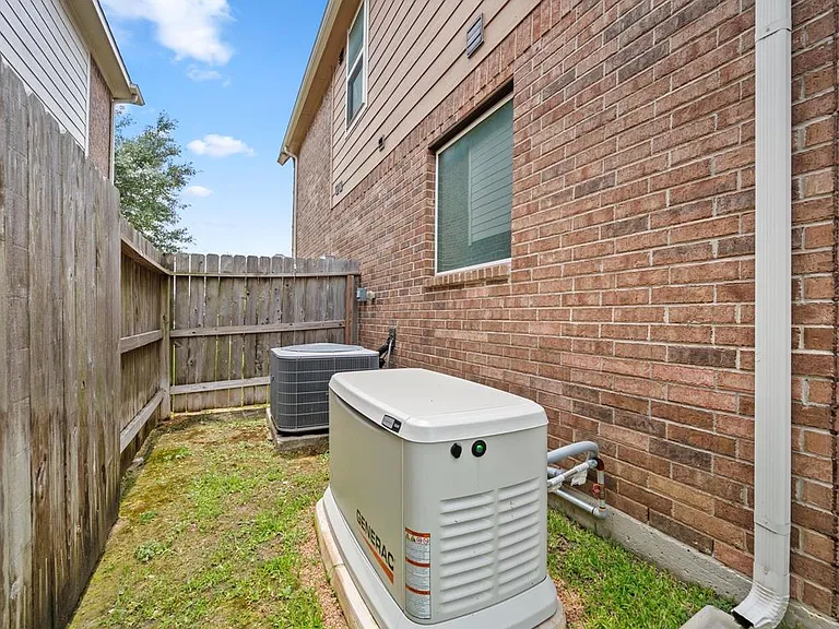 18118 Berry Garden Ln — Photo 22