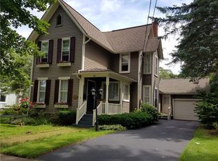 35 Woodlawn Ave, Fairport, NY 14450