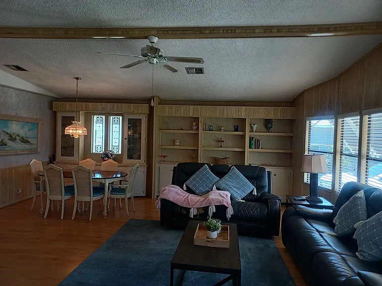 16209 Asheboro Ct — Photo 22
