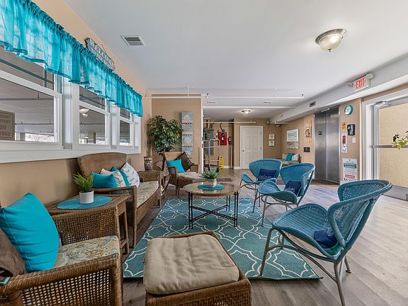 5th image of 5501 Atlantic Ave Unit 208