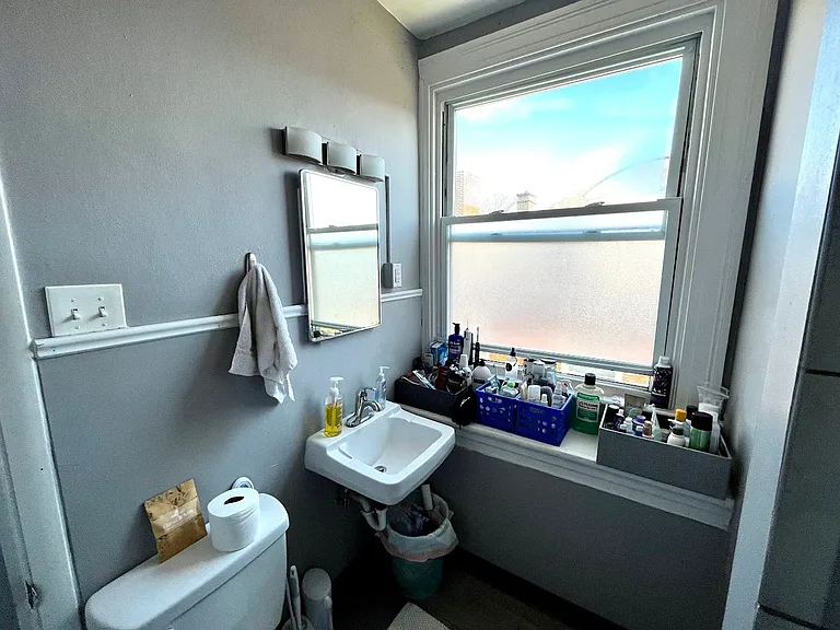 324 S Negley Avenue — Photo 17