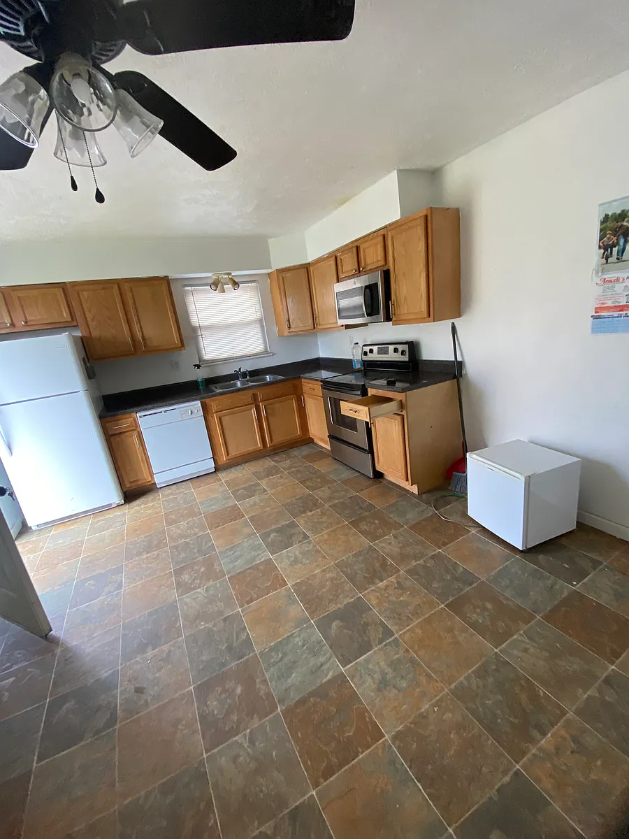 Building Photo - 1854 Balfour Dr