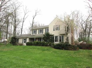 5386 Field Pointe Dr, Spring Grove, PA 17362